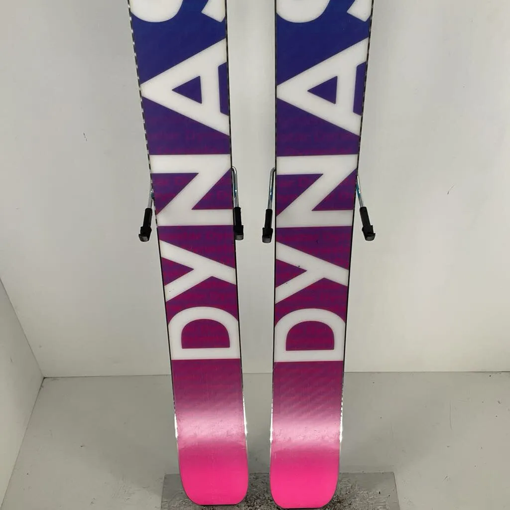 2025 Dynastar M-Pro Women 98 w/ Look SPX 12 Demo Bindings