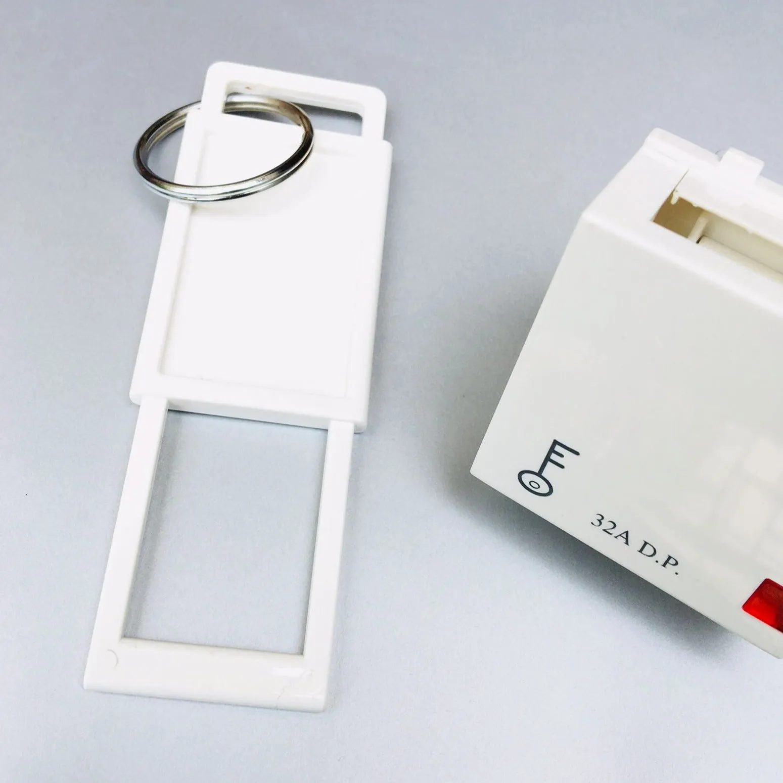 Anchor Penta Modular 32 A DP Switch with Keytag 2 Module - 1 Pc