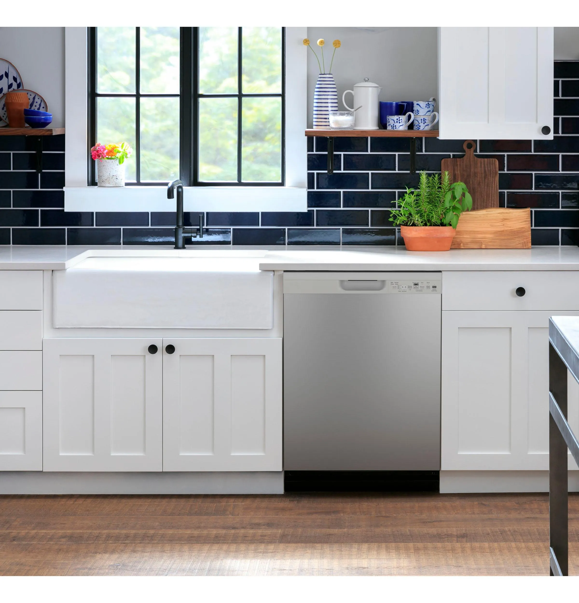 GDF550PSRSS GE® ENERGY STAR® Front Control with Plastic Interior Dishwasher with Sanitize Cycle & Dry Boost