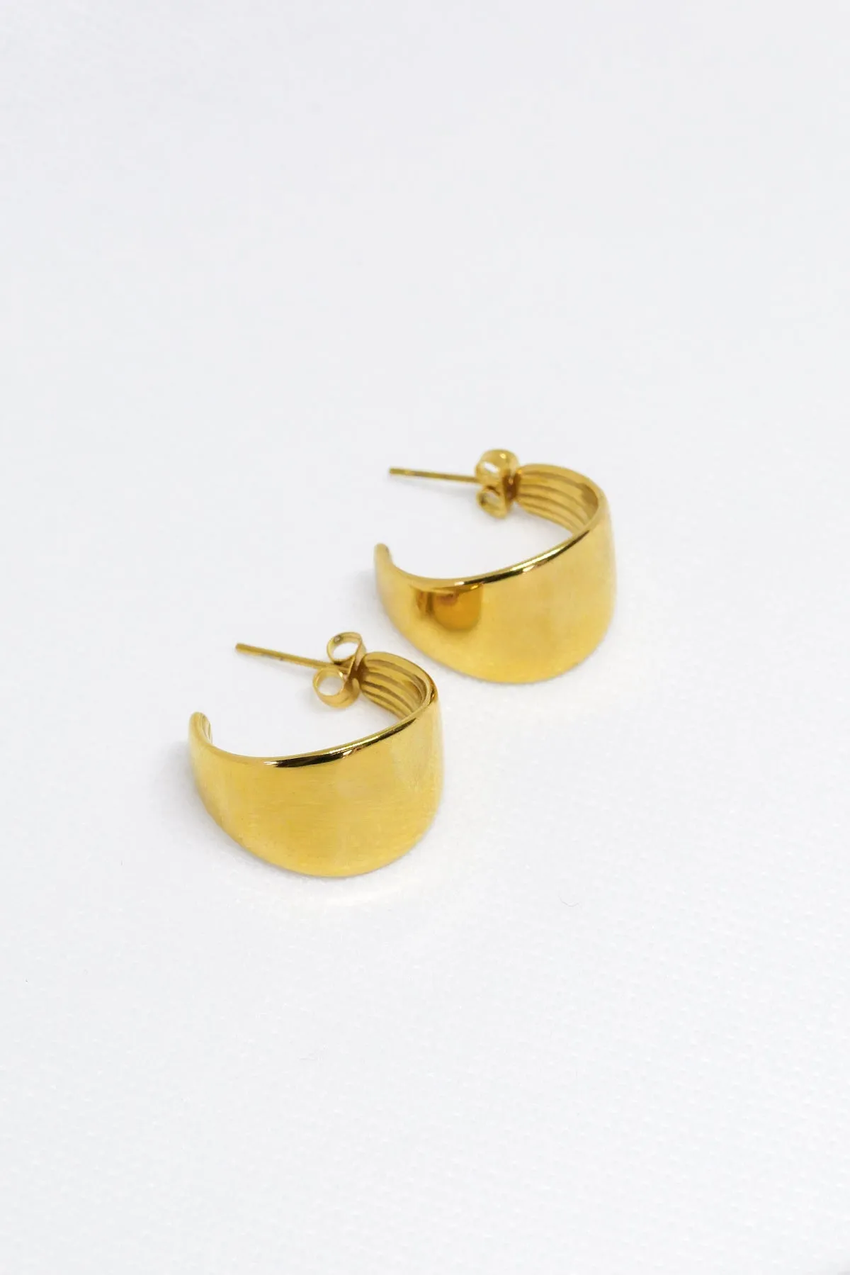 High Status Studs