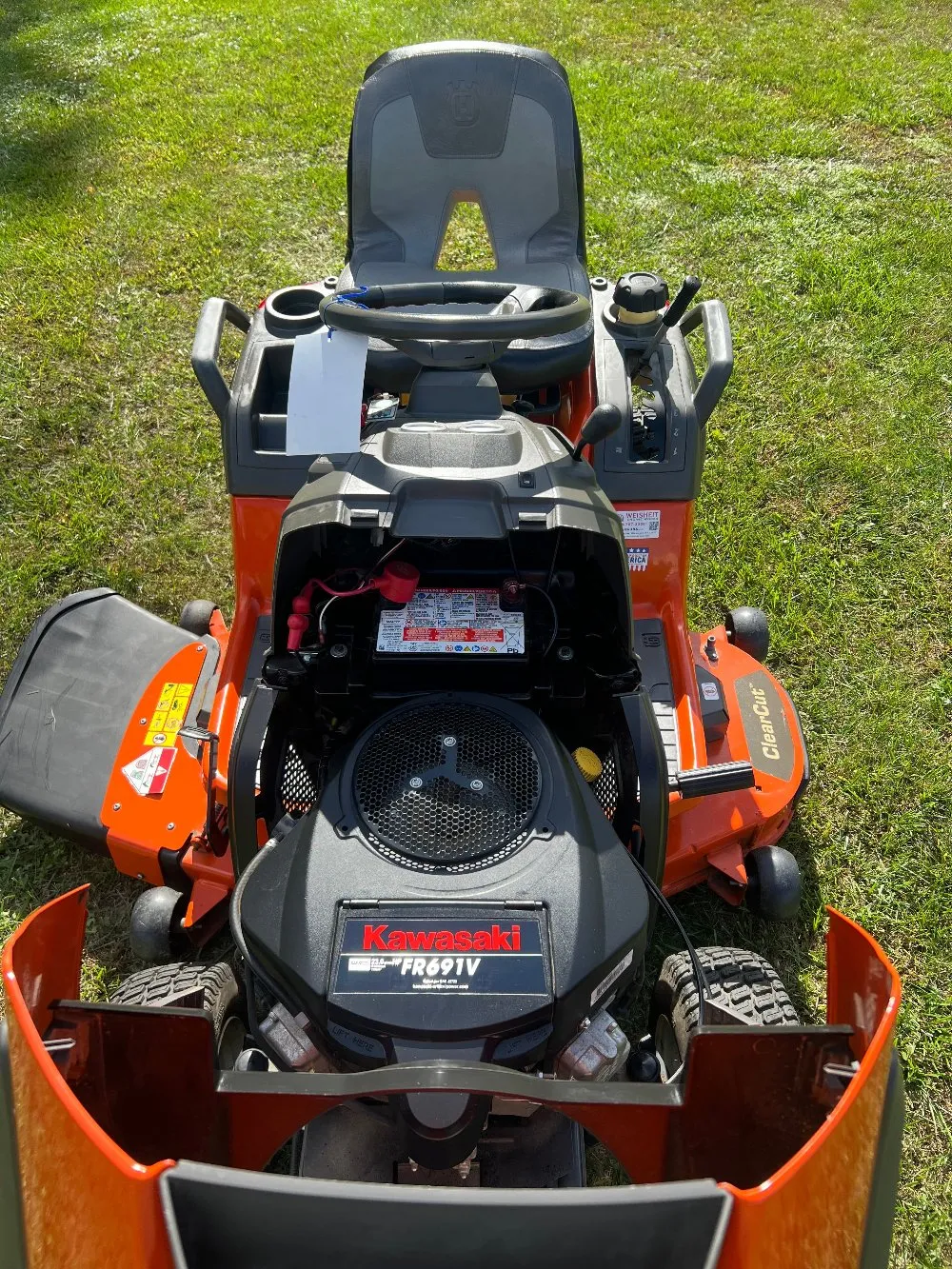 PRE-OWNED: HUSQVARNA TS 248XD LAWN TRACTOR 48” DECK | 23.1HP