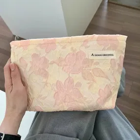 UAKISS  -  1 Piece Aesthetic Floral Cosmetic Bag for Women Retro European Style Flower Makeup Bag Vintage Travel High Capacity Storage Bag